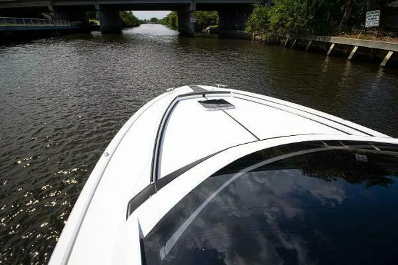 Slide: The Image of Fairline F Line 33 2021 - 3971982