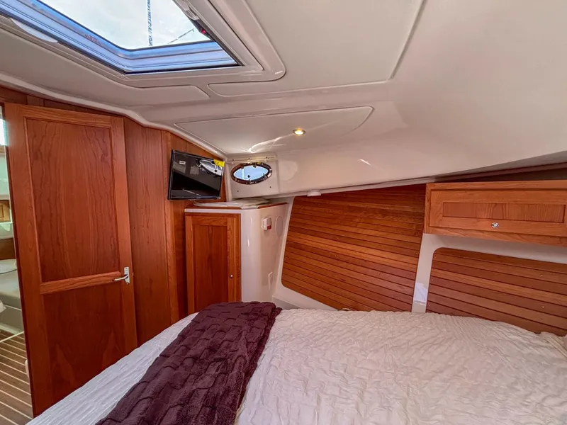 Slide: The Image of 2025 Back Cove 39O 13 - 5324618