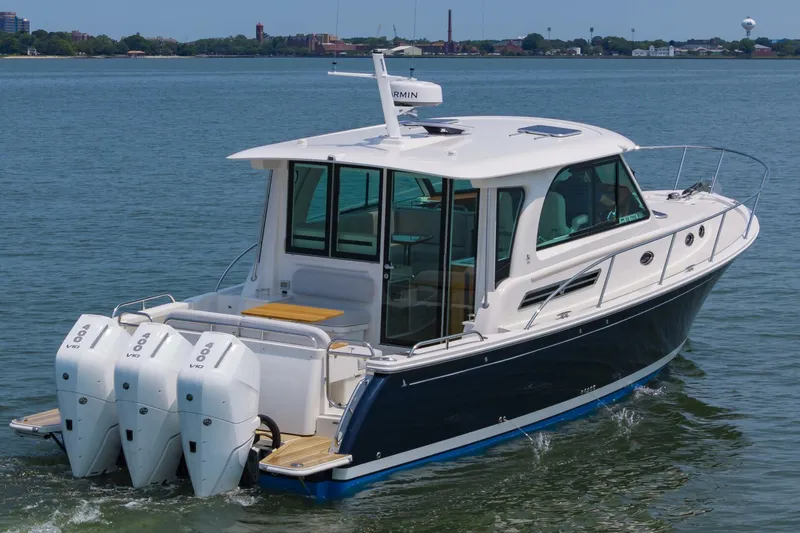 Slide: The Image of 39BackCove3902025011 - 5375626