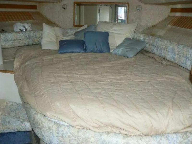 Slide: The Image of Sea Ray 370 Sedan Bridge 1993 - 3973842