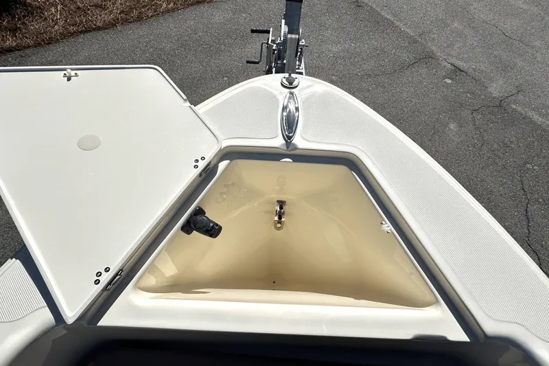 Slide: The Image of Scout 175 Sportfish 2025 - 12