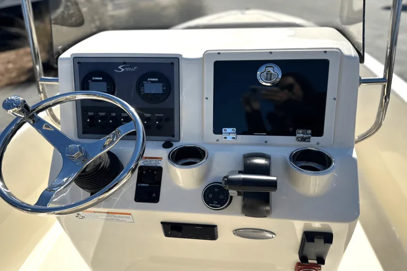 Slide: The Image of Scout 175 Sportfish 2025 - 7