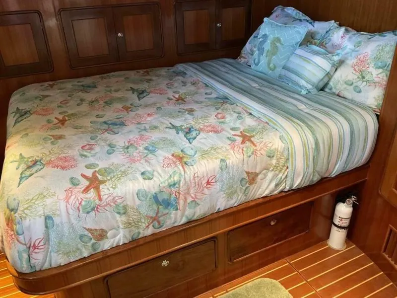 Slide: The Image of Integrity 45 2012 - 3983276