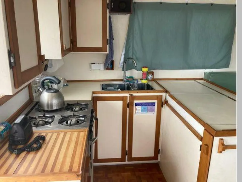 Slide: The Image of Duffy Flybridge Cruiser 1984 - 3976598