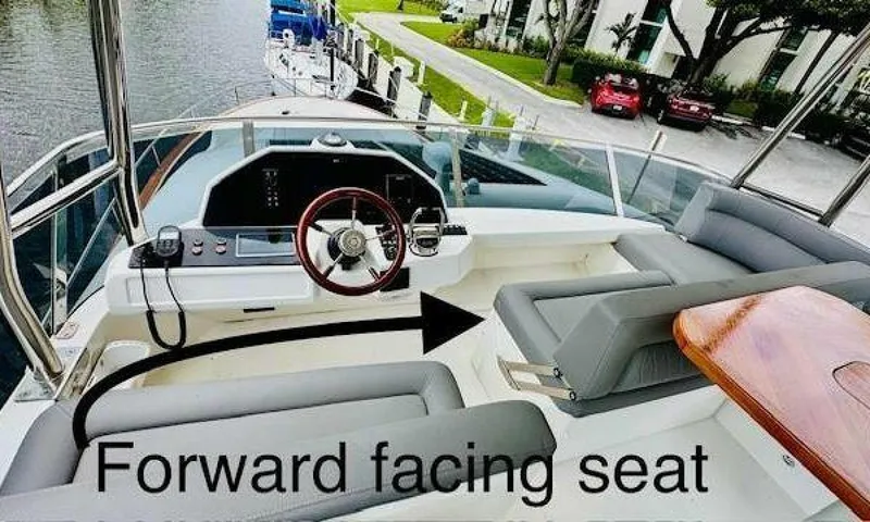 Slide: The Image of Greenline 48 Flybridge with Hardtop 2022 - 3976995