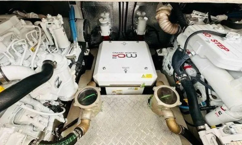 Slide: The Image of Greenline 48 Flybridge with Hardtop 2022 - 3977003