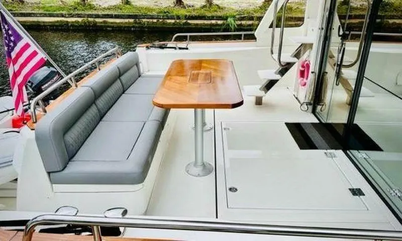Slide: The Image of Greenline 48 Flybridge with Hardtop 2022 - 3976973