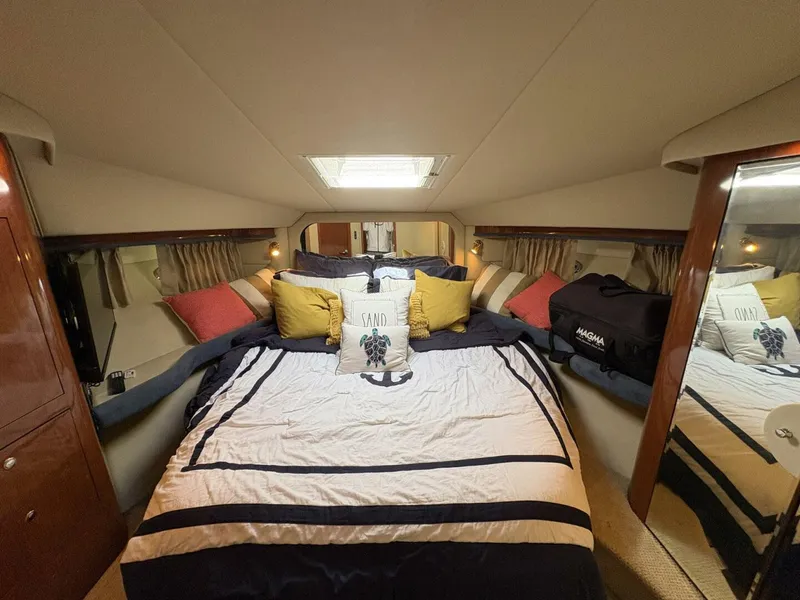 Slide: The Image of Sea Ray 480 Motor Yacht 2002 - 5933175