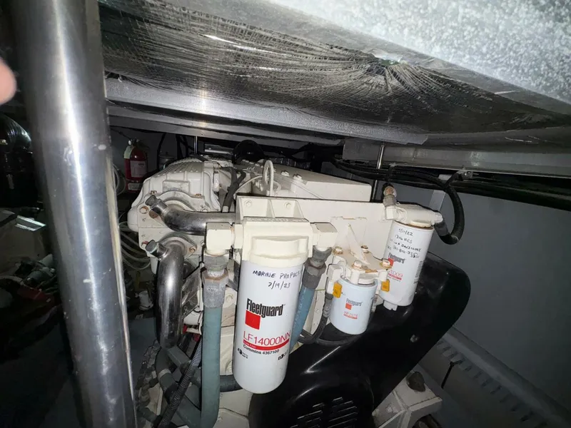 Slide: The Image of Sea Ray 480 Motor Yacht 2002 - 5933180