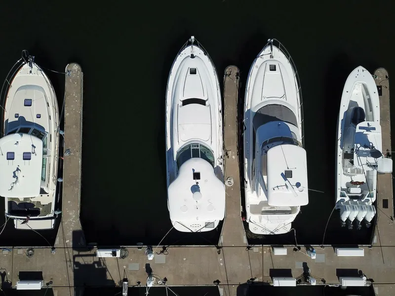 Slide: The Image of Sea Ray 480 Motor Yacht 2002 - 5933187