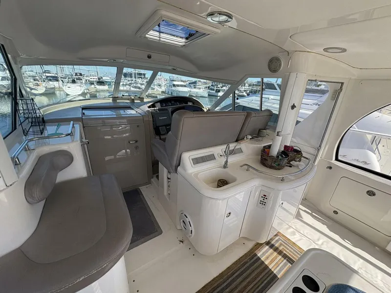 Slide: The Image of Sea Ray 480 Motor Yacht 2002 - 5933159