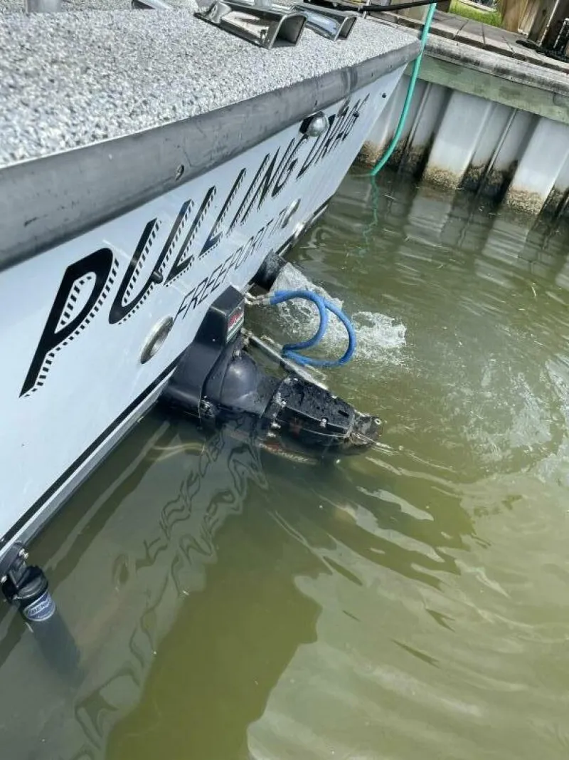 Slide: The Image of 1997 Custom 31 Center Console Pullin Drag - 3981010