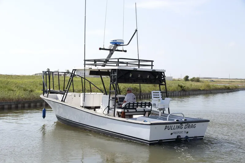 Slide: The Image of 1997 Custom 31 Center Console Pullin Drag - 3981034