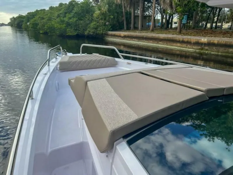 Slide: The Image of Axopar 37XC CROSS CABIN 2024 - 4874928