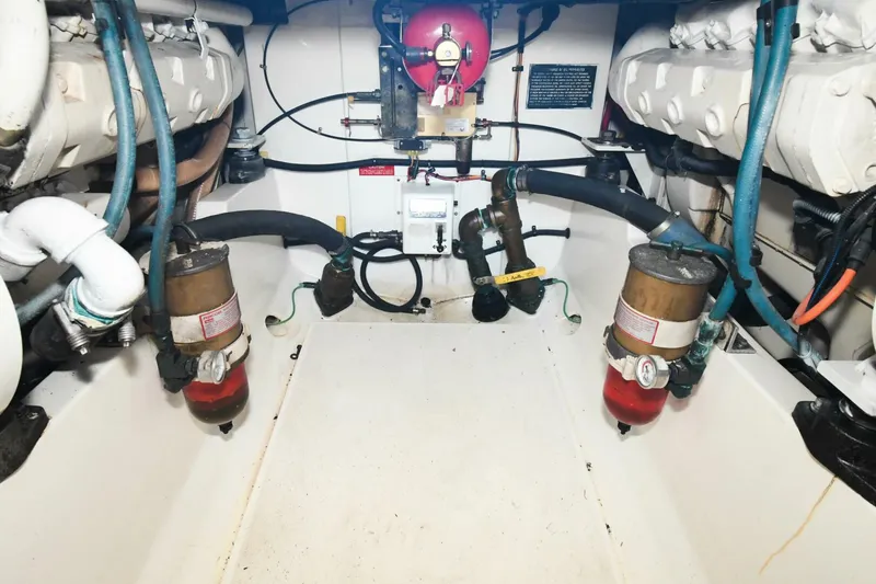 Slide: The Image of 2001 35 Cabo Flybridge - VIKINGOS - Engine Room - 3992257