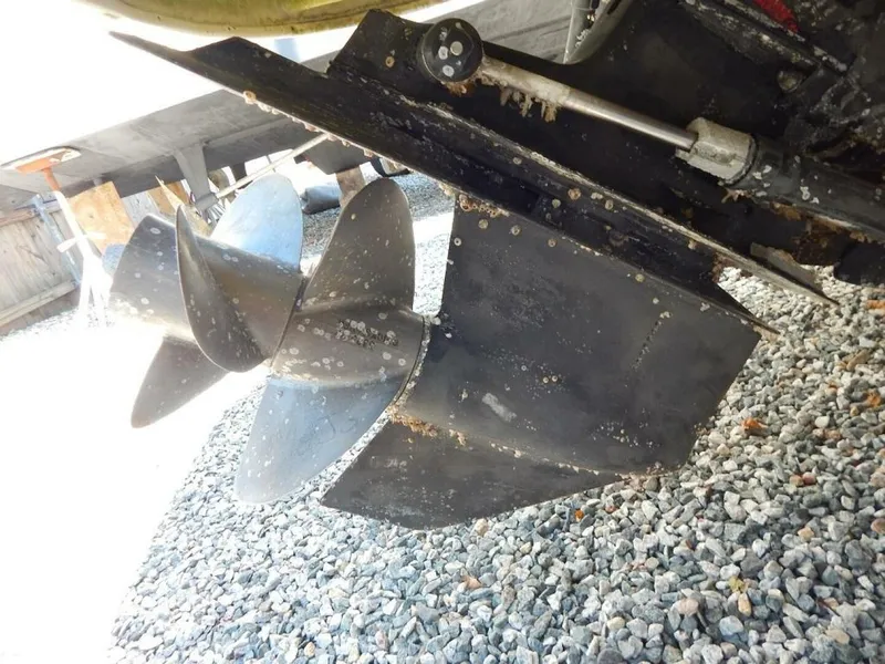 Slide: The Image of Sea Ray 240 Sundeck 2004 - 3981180