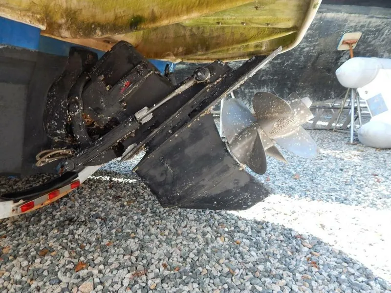 Slide: The Image of Sea Ray 240 Sundeck 2004 - 3981182