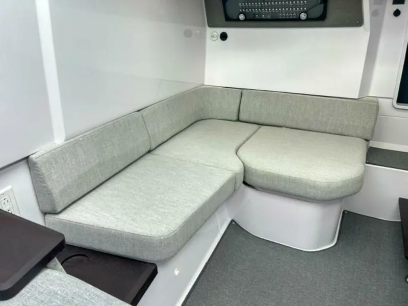 Slide: The Image of Axopar 37 Sun Top 2024 - 4489702