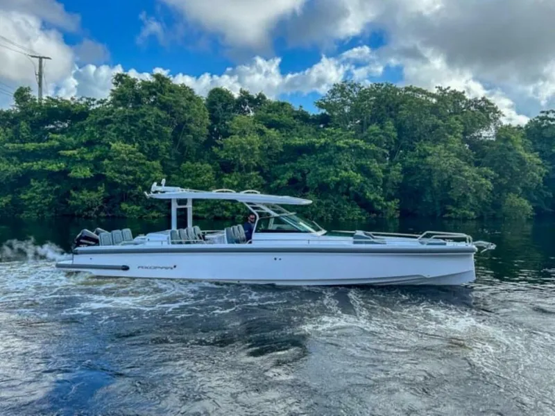 Slide: The Image of Axopar 37 Sun Top 2024 - 4489677