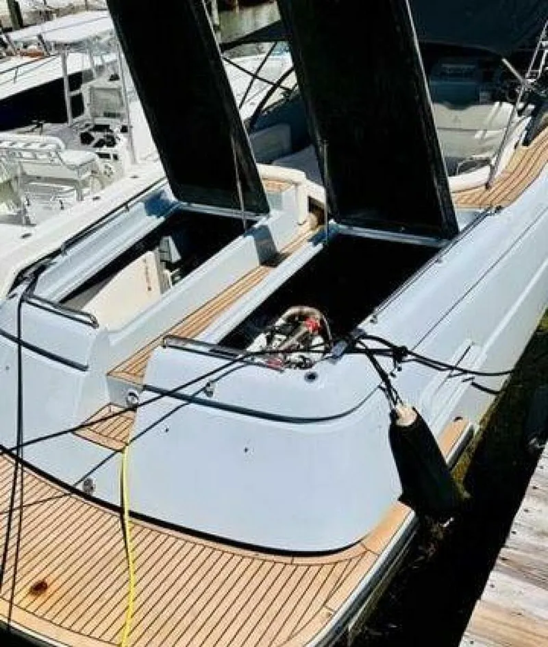 Slide: The Image of Canard eMotion HYBRID 2018 - 3982938