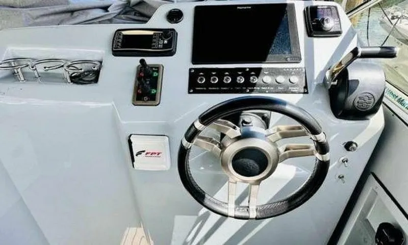 Slide: The Image of Canard eMotion HYBRID 2018 - 3982940