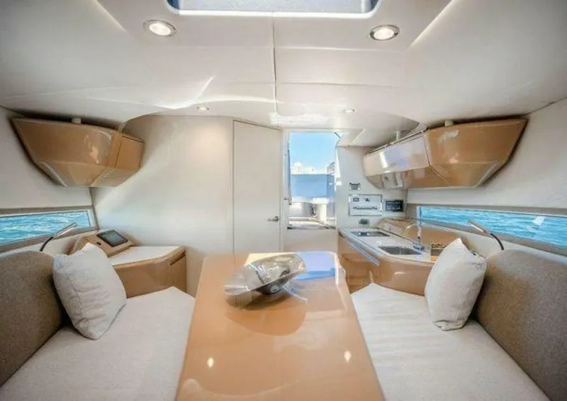 Slide: The Image of Canard eMotion HYBRID 2018 - 3982949