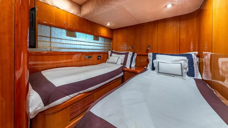 Slide: The Image of Sunseeker 82 Yacht 2003 - 3983768