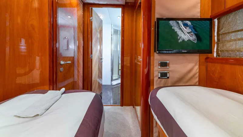 Slide: The Image of Sunseeker 82 Yacht 2003 - 3983770
