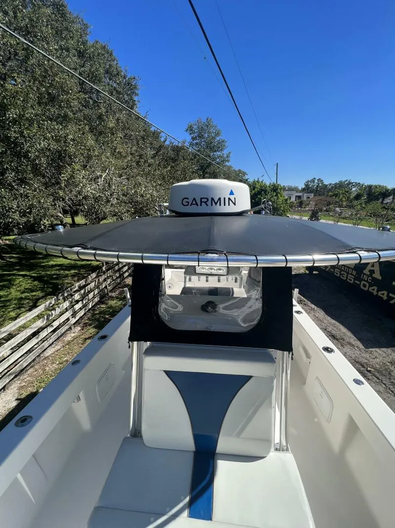 Slide: The Image of SeaVee 32 Cuddy Diesel-Radar 2004 SeaVee 32 Cuddy Diesel - 3987750