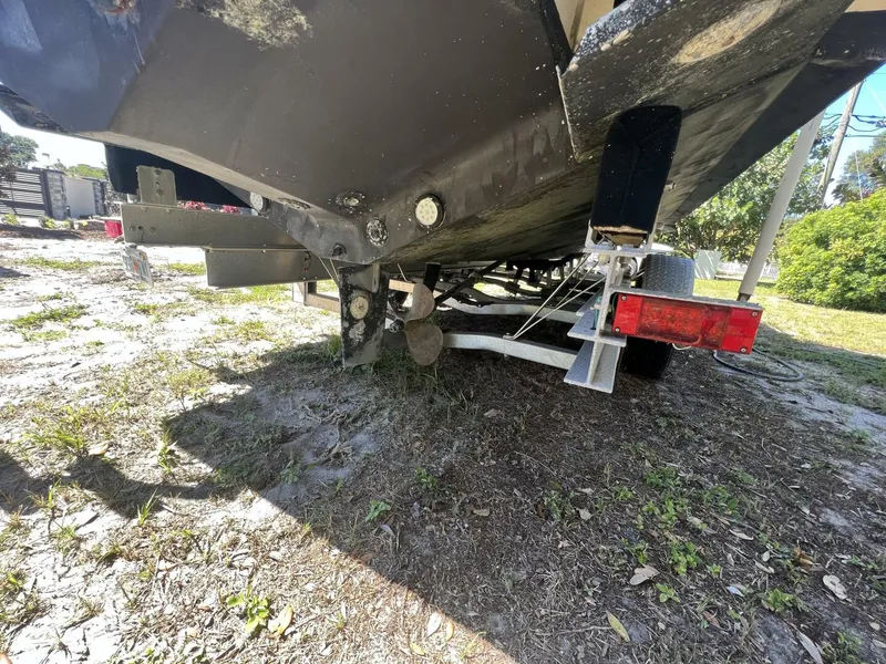 Slide: The Image of SeaVee 32 Cuddy Diesel-Bottom 2004 SeaVee 32 Cuddy Diesel - 3987741