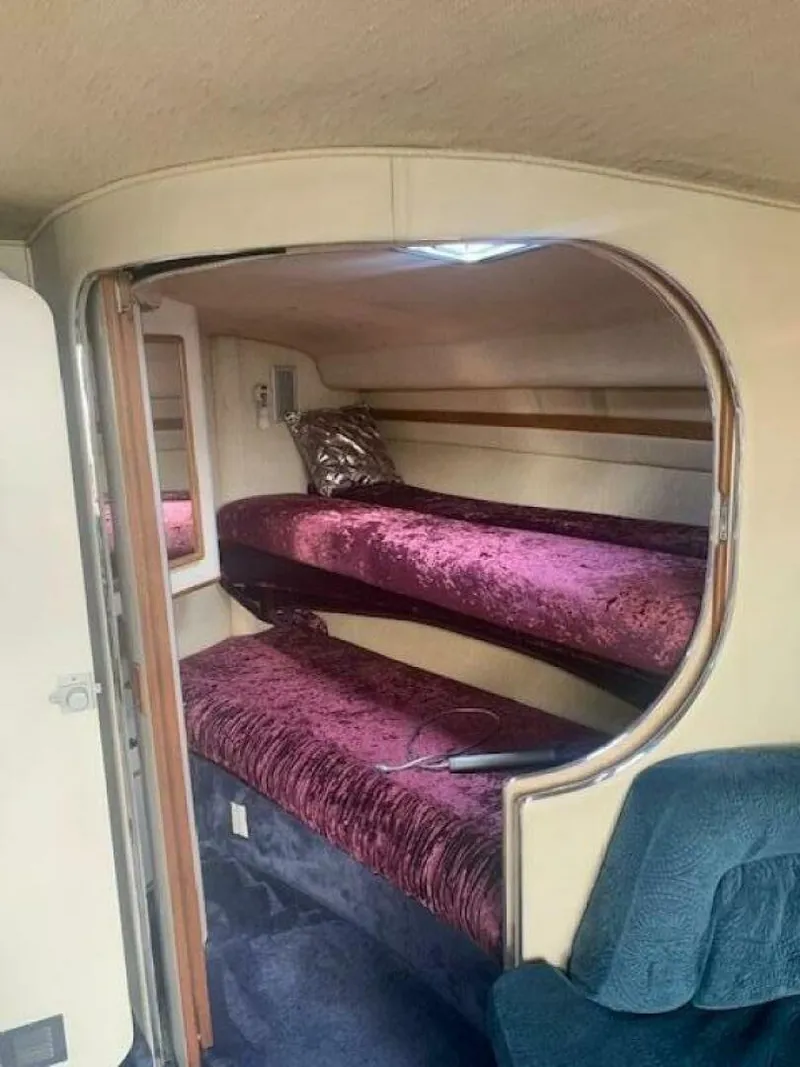 Slide: The Image of Mid Berth Bunks - 3994265