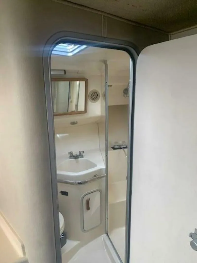 Slide: The Image of Head From Salon - 3994269