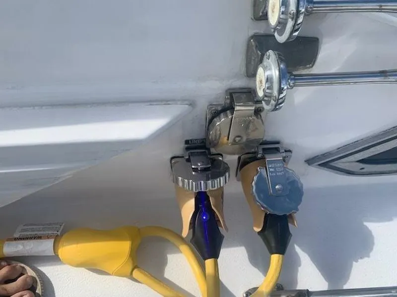 Slide: The Image of New Shore Power Connections - EEL - 3992485