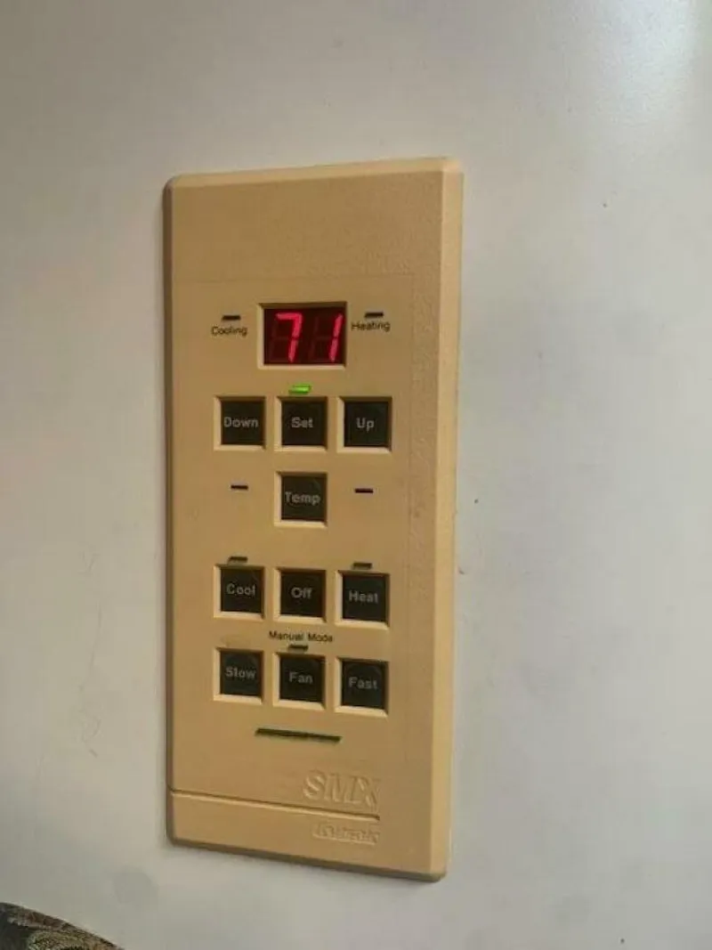 Slide: The Image of Salon AC Control (AFT) - 3994289