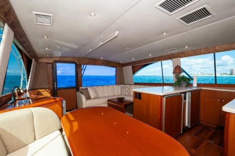 Slide: The Image of 1998 Ocean Yachts 48 Super Sport Salon 3 - 3993018