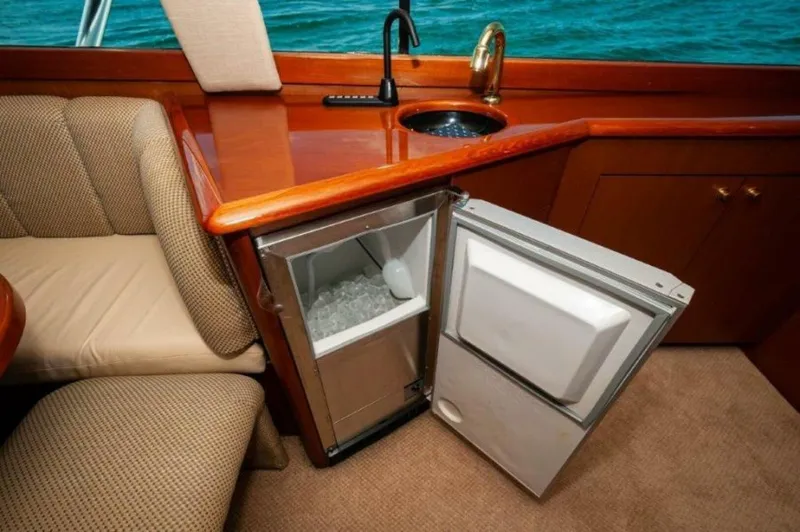 Slide: The Image of 1998 Ocean Yachts 48 Super Sport Salon Ice Maker - 3993020
