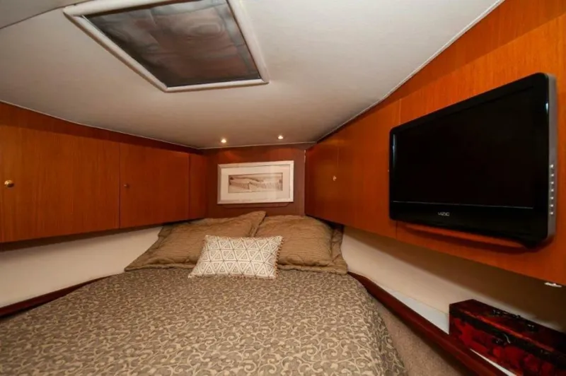 Slide: The Image of 1998 Ocean Yachts 48 Super Sport VIP SR - 3993031