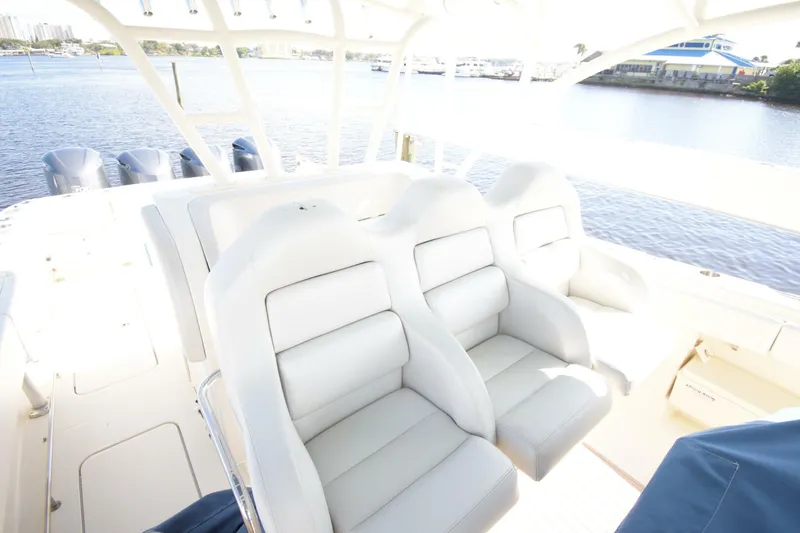 Slide: The Image of 2012 42 Hydra-Sports SF - A Salt Weapon - Helm Seating - 4006146