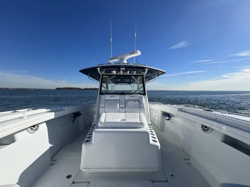 Slide: The Image of Yellowfin 42 Offshore 2023 - 3995595