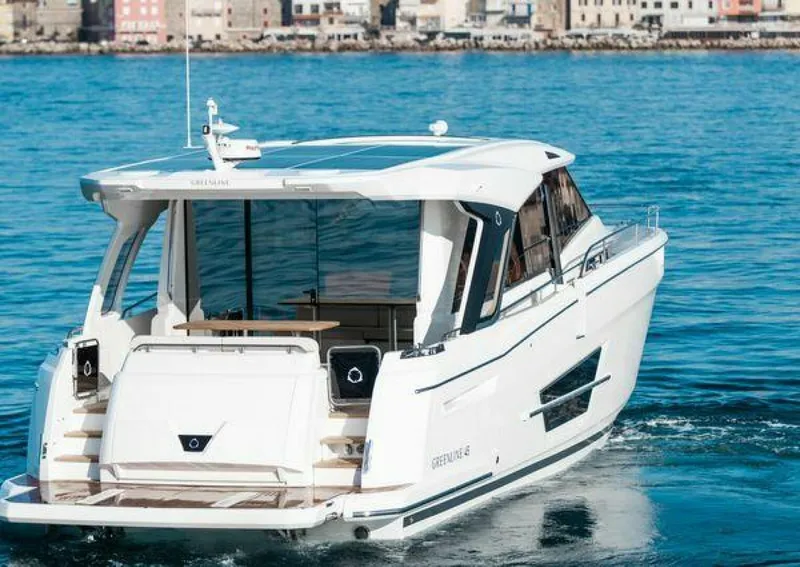 Slide: The Image of Greenline 45 Coupe 2025 - 3997479