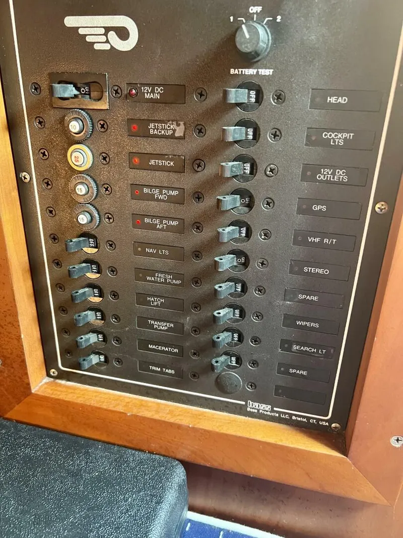 Slide: The Image of Hinckley Yachts Talaria 29R 2004 - 4017109