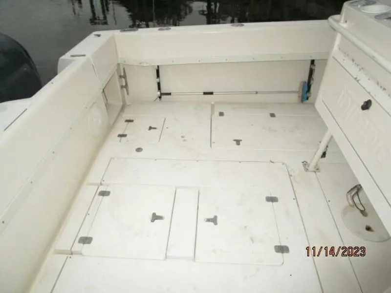 Slide: The Image of 34' Intrepid cockpit port - 4000110