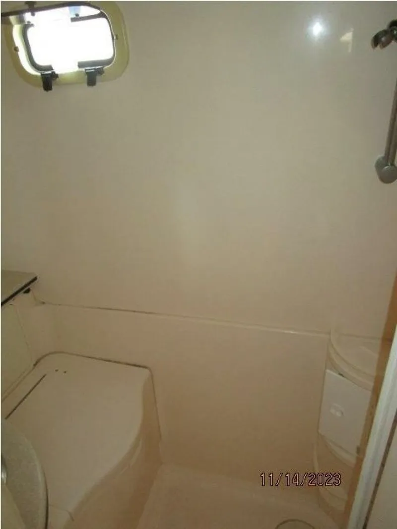 Slide: The Image of 34' Intrepid head1 - 4000121