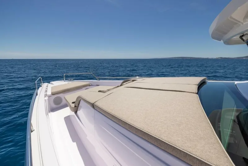 Slide: The Image of Axopar 45 XC Cross Cabin 2025 - 4002962