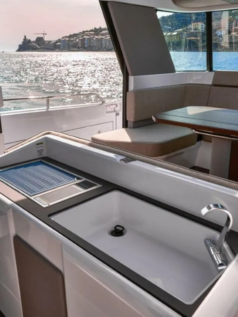 Slide: The Image of Axopar 45 XC Cross Cabin 2025 - 4002969