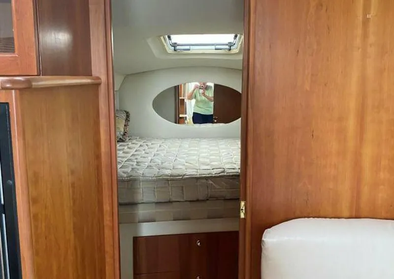 Slide: The Image of Silverton 330 Sport Bridge 2002 - 4005755