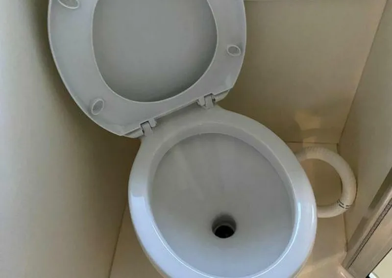 Slide: The Image of Silverton 330 Sport Bridge 2002 - 4005773