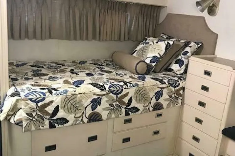 Slide: The Image of Huckins Linwood 58 1966 - 4038839