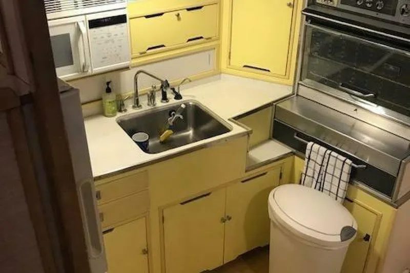 Slide: The Image of Huckins Linwood 58 1966 - 4038840