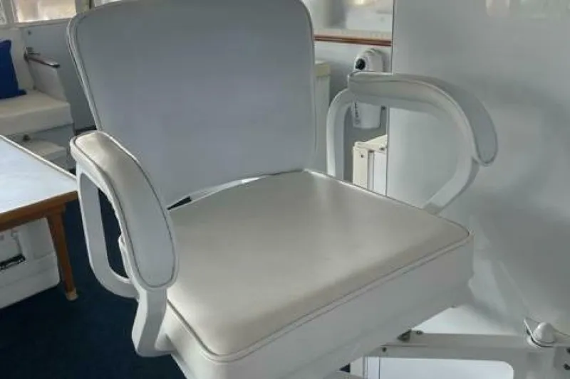 Slide: The Image of Huckins Linwood 58 1966 - 4038846